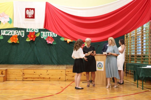 b_1024_768_0_00_images_2022_2023_Zakonczenie_350518354_727424615852156_8208941899530514033_n